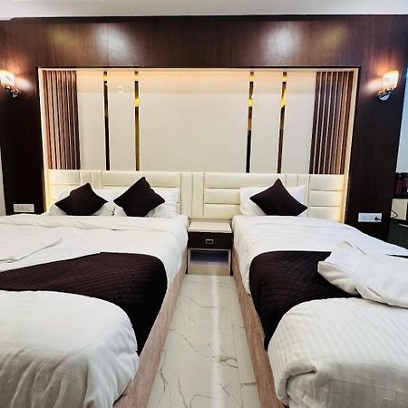 Hotel Royal Mithila Private Limited จานักปูร์ ภายนอก รูปภาพ