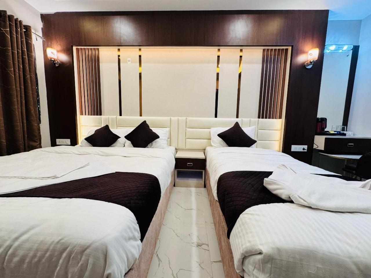 Hotel Royal Mithila Private Limited จานักปูร์ ภายนอก รูปภาพ